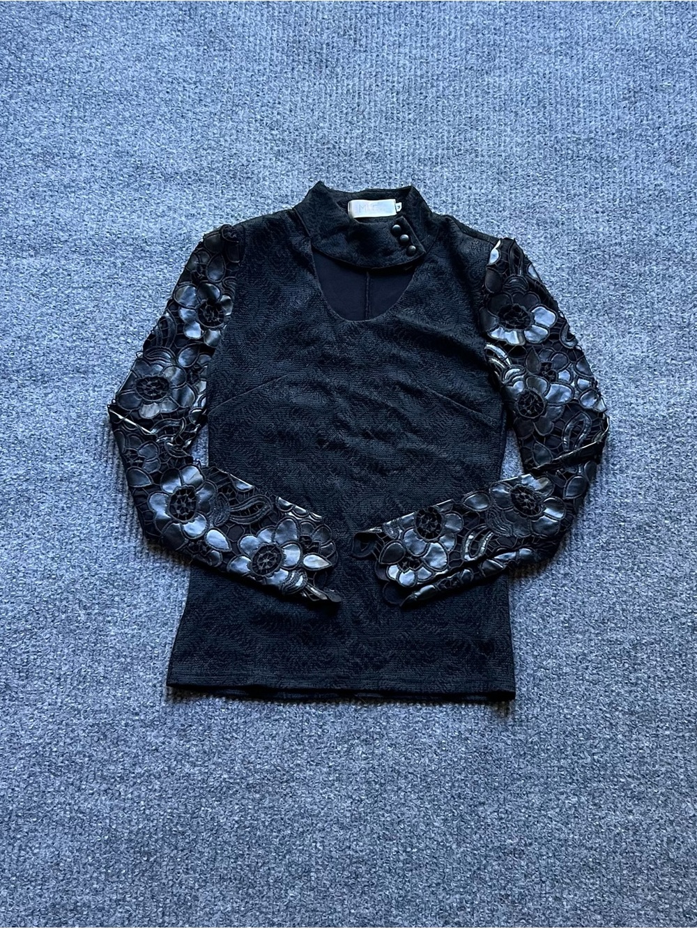 Y2K Choker Long Sleeve Top
